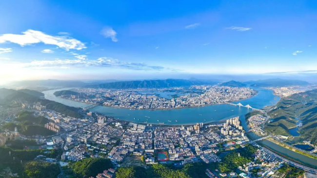 高要-端州大景图。梁亮.jpg